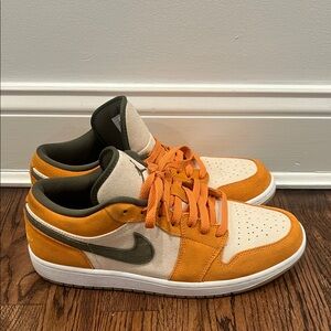 Jordan Men's Orange and Olive Sneakers